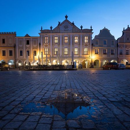 Hotel U Cerneho Orla Telc Exterior photo