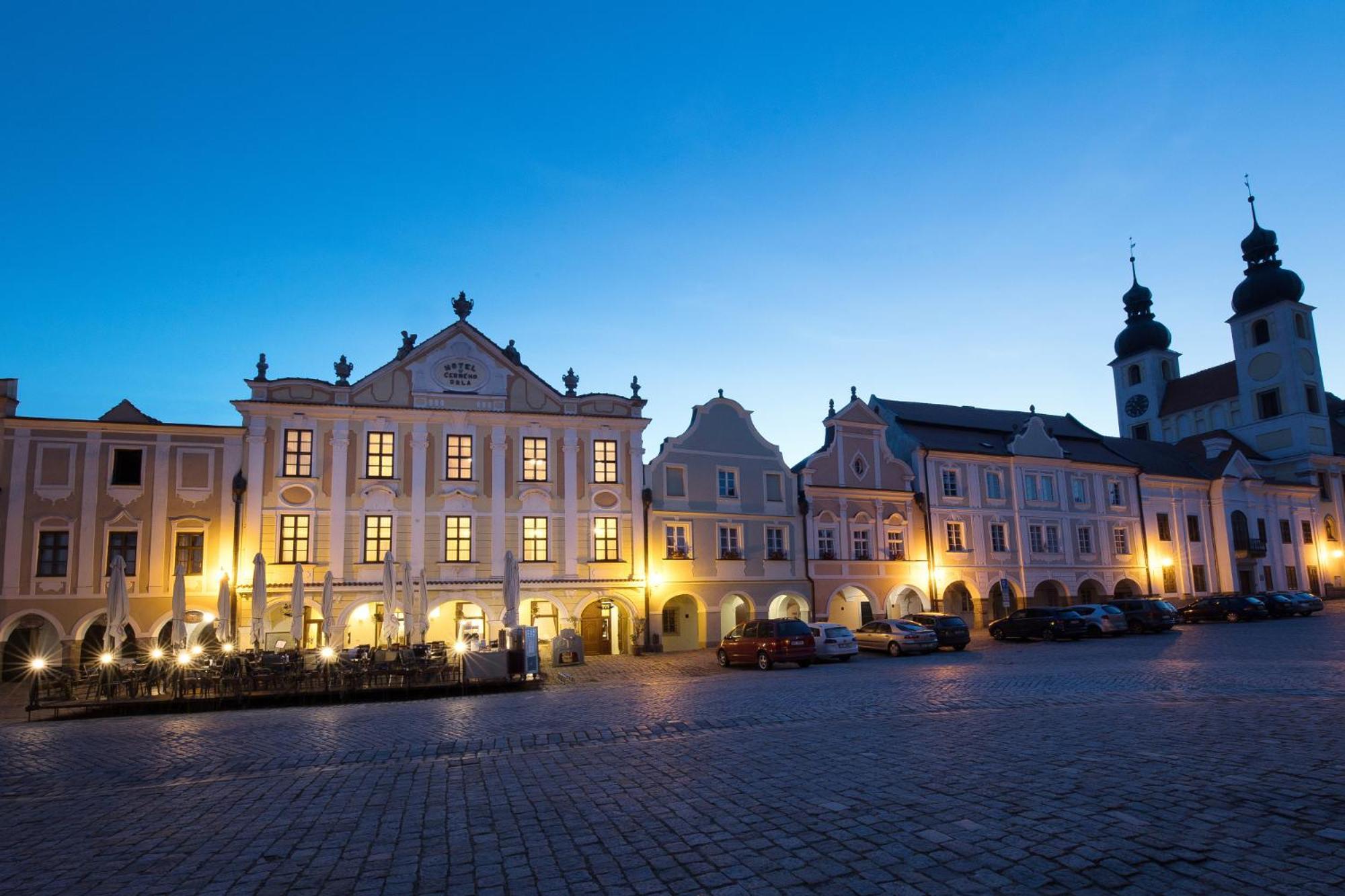 Hotel U Cerneho Orla Telc Exterior photo